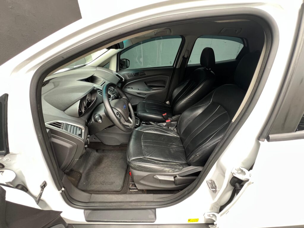 WhatsApp Image 2025-10-03 at 08.42.03